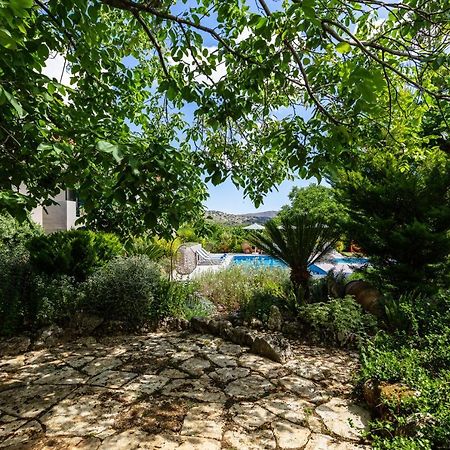 Alonia Villa, Refined Living With 50M2 Private Pool, By Thinkvilla Melidhónion Exterior foto
